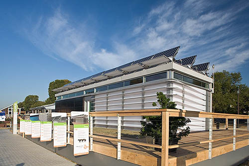Photo of the Georgia Institute of Technology 2007 Solar Decathlon house.