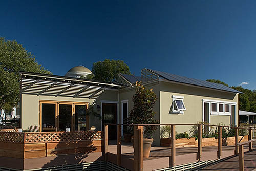 Photo of the Santa Clara University 2007 Solar Decathlon house.
